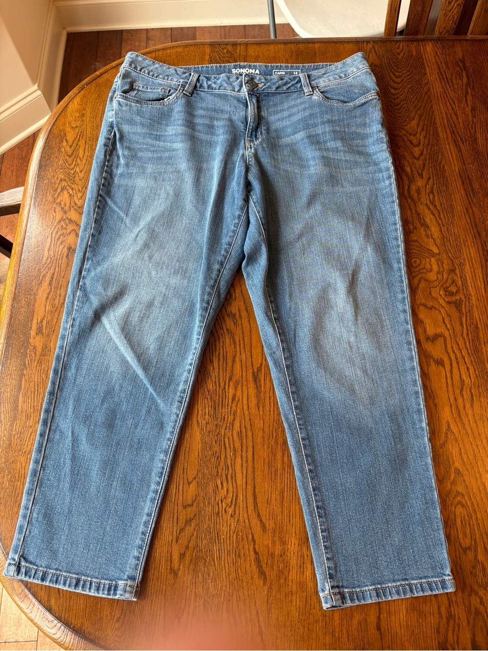 Sonoma Women's Blue Capri Jeans